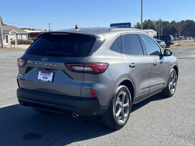 new 2025 Ford Escape car, priced at $30,777