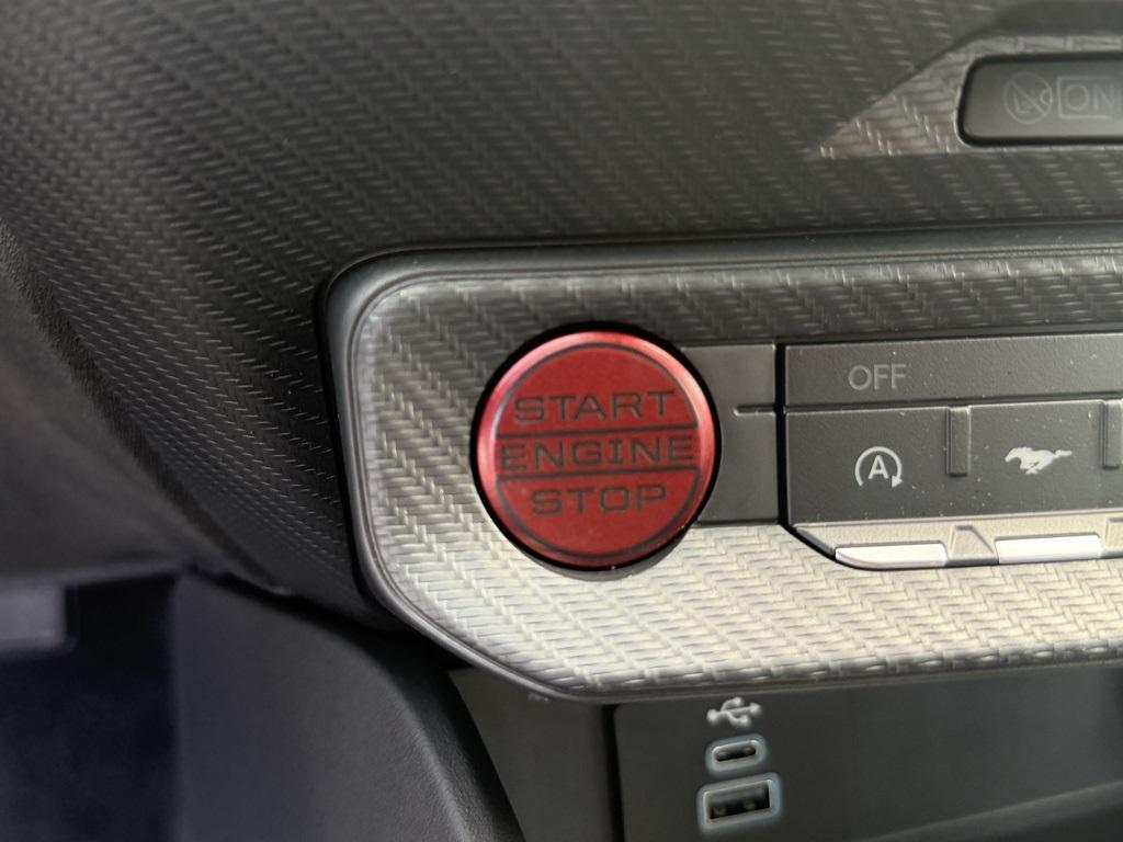 new 2025 Ford Mustang car