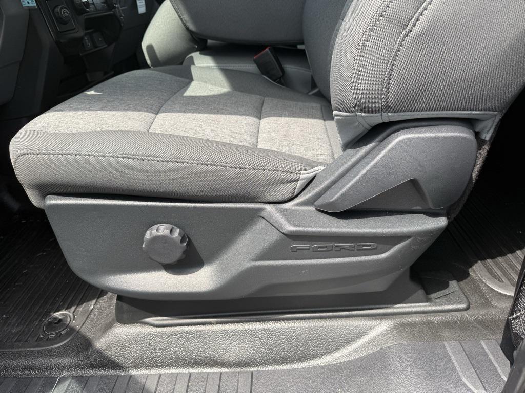 new 2025 Ford F-350 car, priced at $59,277