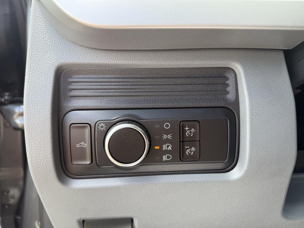 new 2025 Ford F-350 car, priced at $59,277