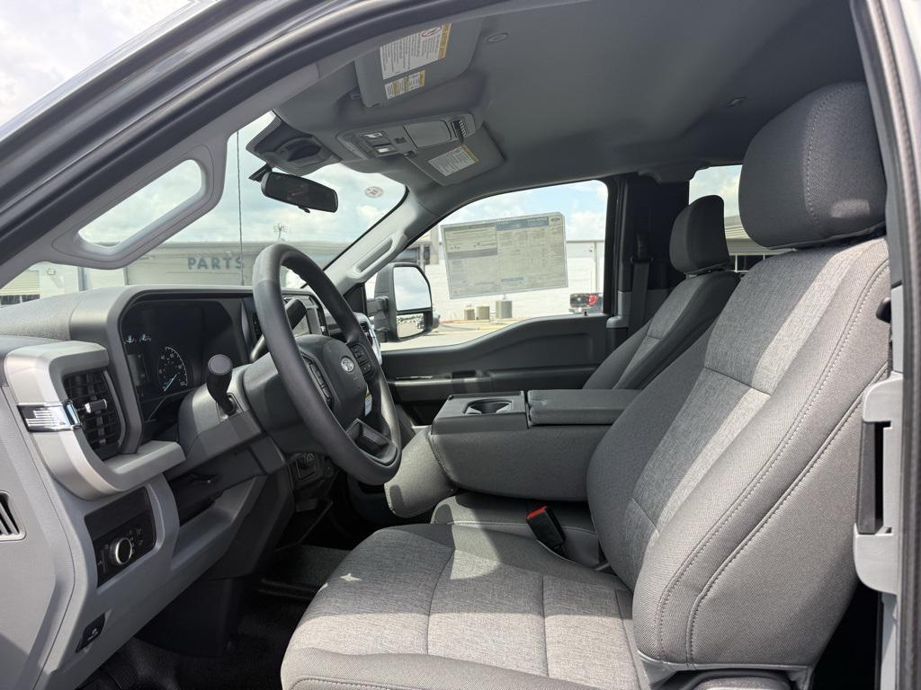 new 2025 Ford F-350 car, priced at $59,277