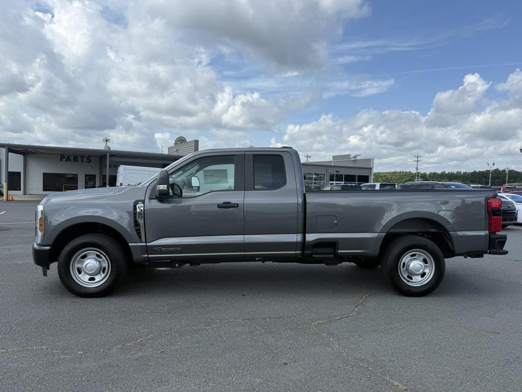 new 2025 Ford F-350 car, priced at $59,277