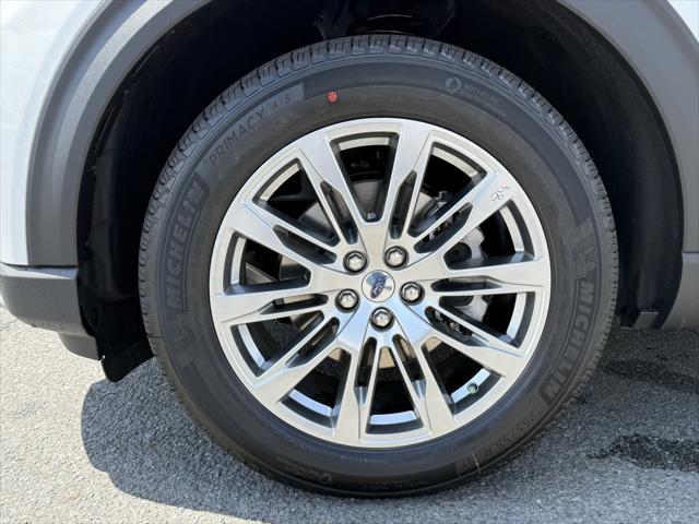 new 2025 Ford Explorer car, priced at $50,777