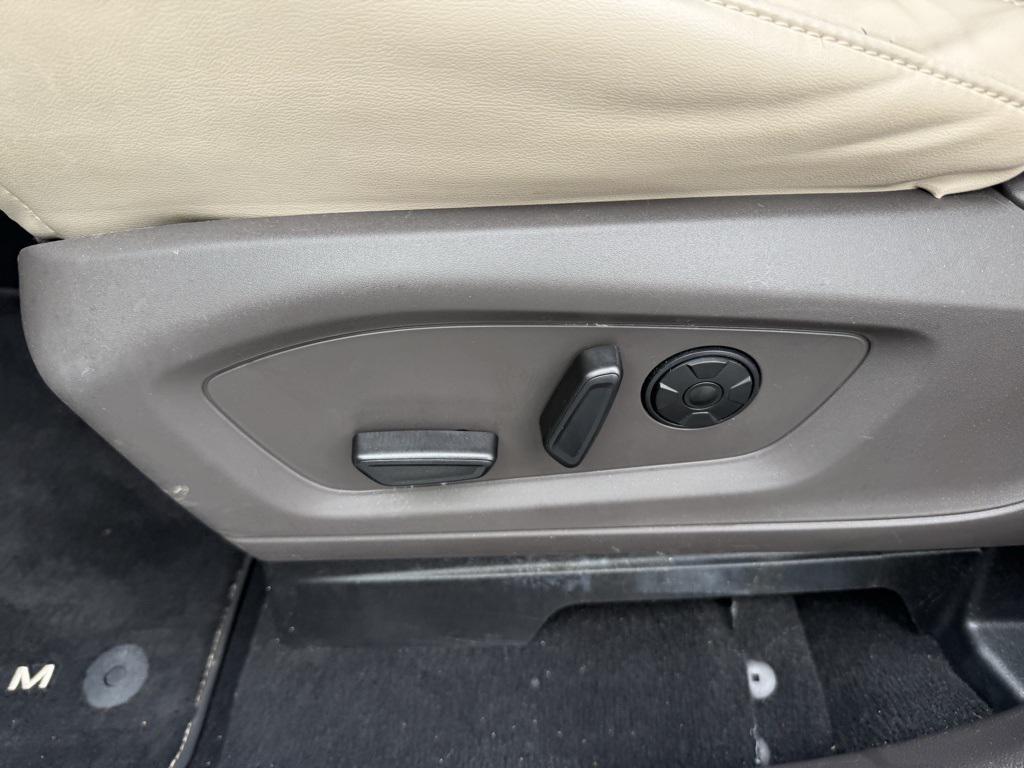 used 2021 Ford Explorer car, priced at $30,277