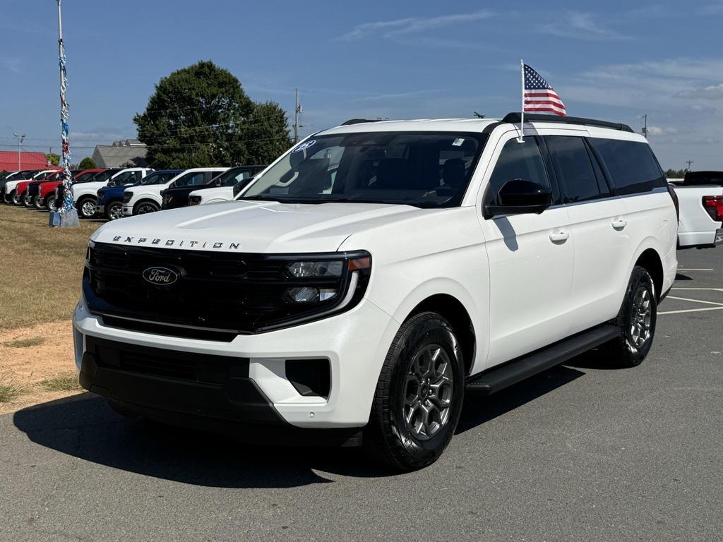 new 2025 Ford Expedition Max car, priced at $71,277