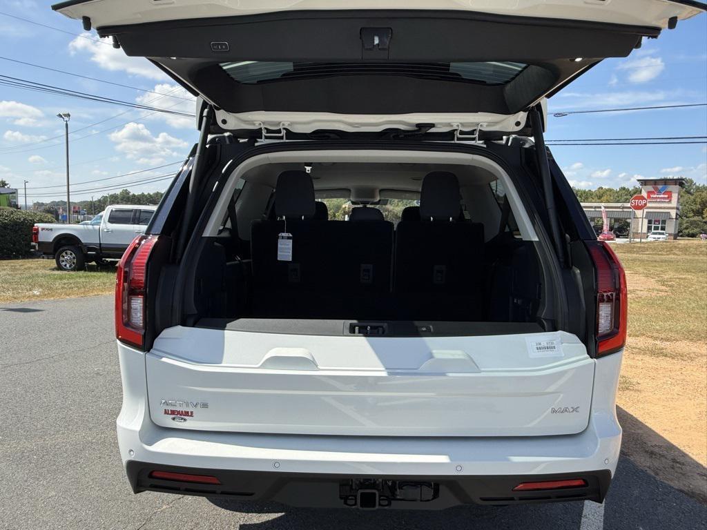 new 2025 Ford Expedition Max car, priced at $71,277