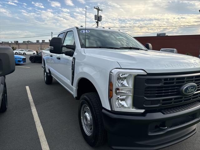 new 2024 Ford F-350 car, priced at $55,777