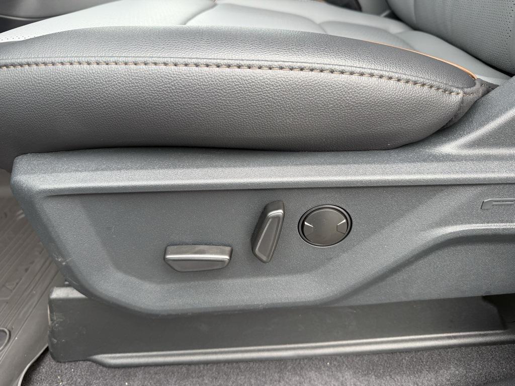 new 2025 Ford F-150 car, priced at $70,277