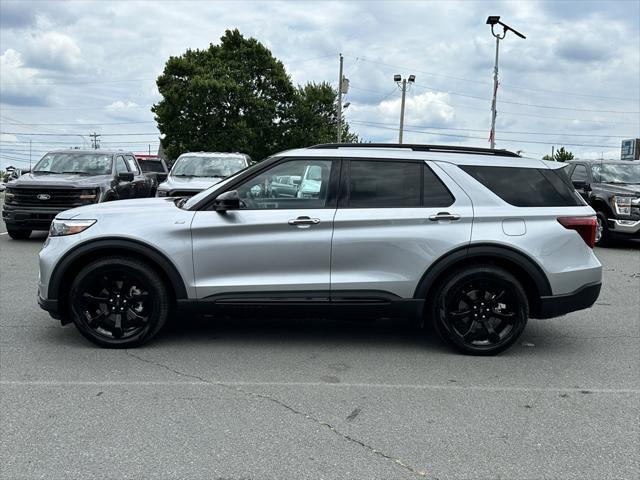 used 2024 Ford Explorer car, priced at $48,777