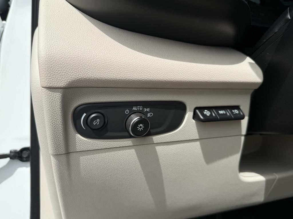used 2023 Buick Envision car, priced at $34,000