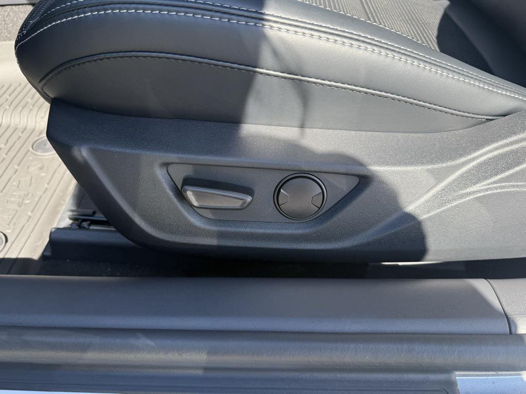 new 2025 Ford Mustang car