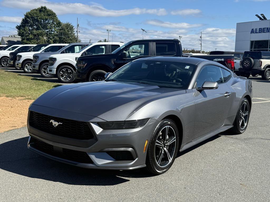 new 2025 Ford Mustang car
