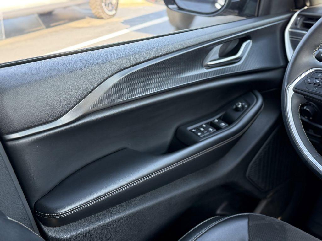 used 2023 Jeep Grand Cherokee L car, priced at $30,980