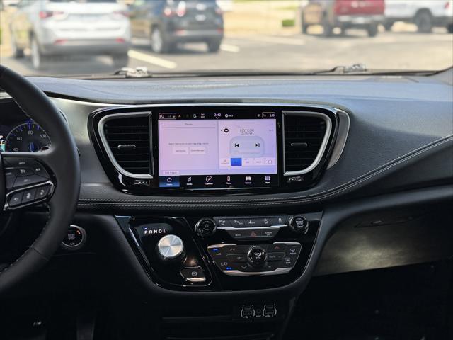 used 2023 Chrysler Pacifica car, priced at $26,995
