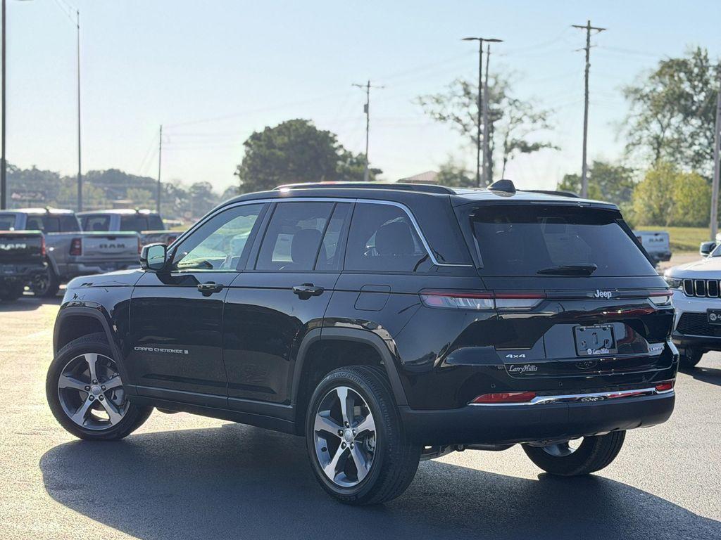 new 2025 Jeep Grand Cherokee car, priced at $41,400