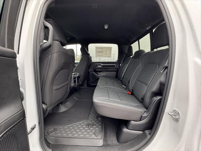 new 2025 Ram 1500 car, priced at $62,620
