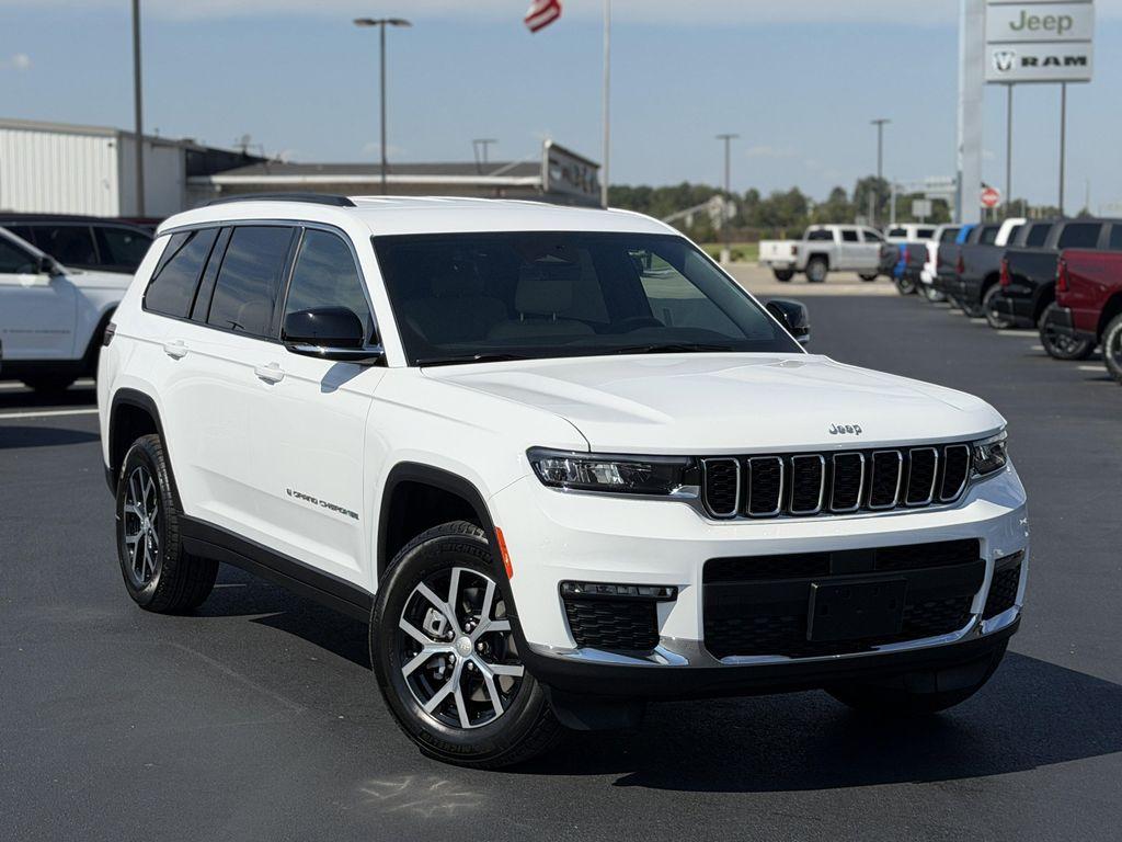 new 2025 Jeep Grand Cherokee L car, priced at $44,211