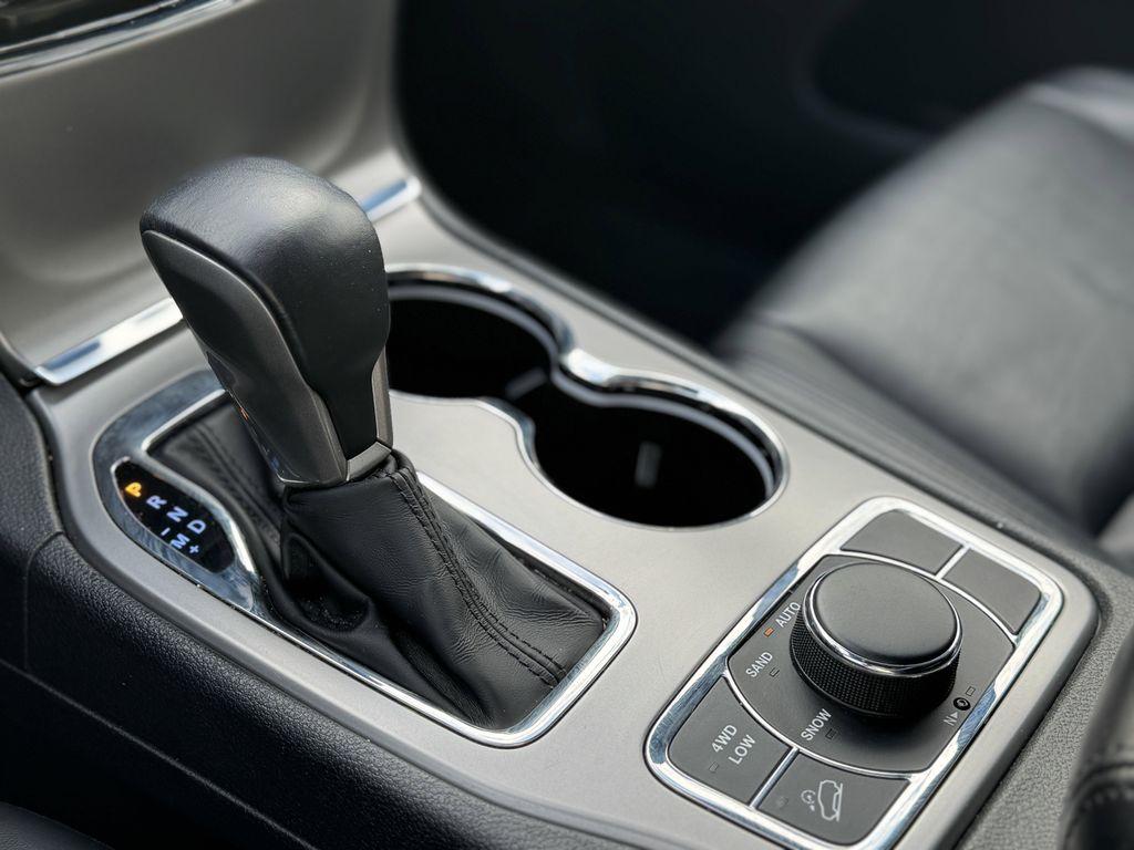 used 2021 Jeep Grand Cherokee car