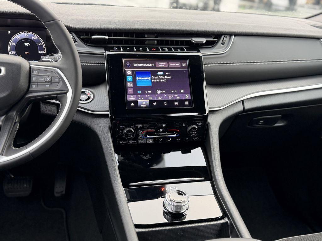 new 2025 Jeep Grand Cherokee L car, priced at $48,730