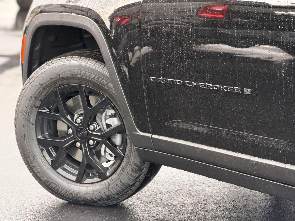 new 2025 Jeep Grand Cherokee L car, priced at $48,730