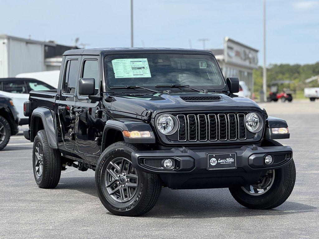 new 2025 Jeep Gladiator car, priced at $45,002