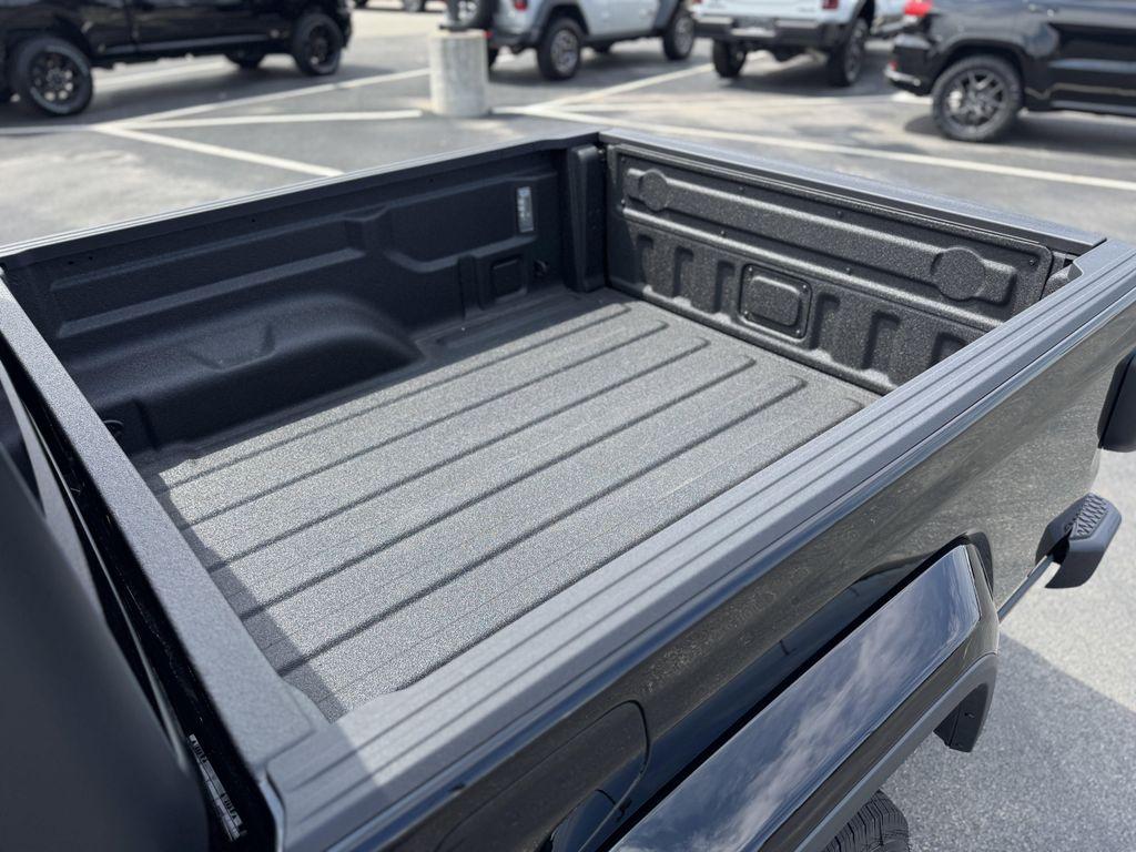 new 2025 Jeep Gladiator car, priced at $45,002