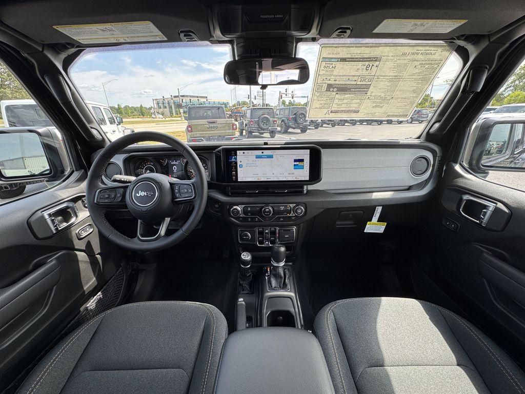 new 2025 Jeep Gladiator car, priced at $45,002