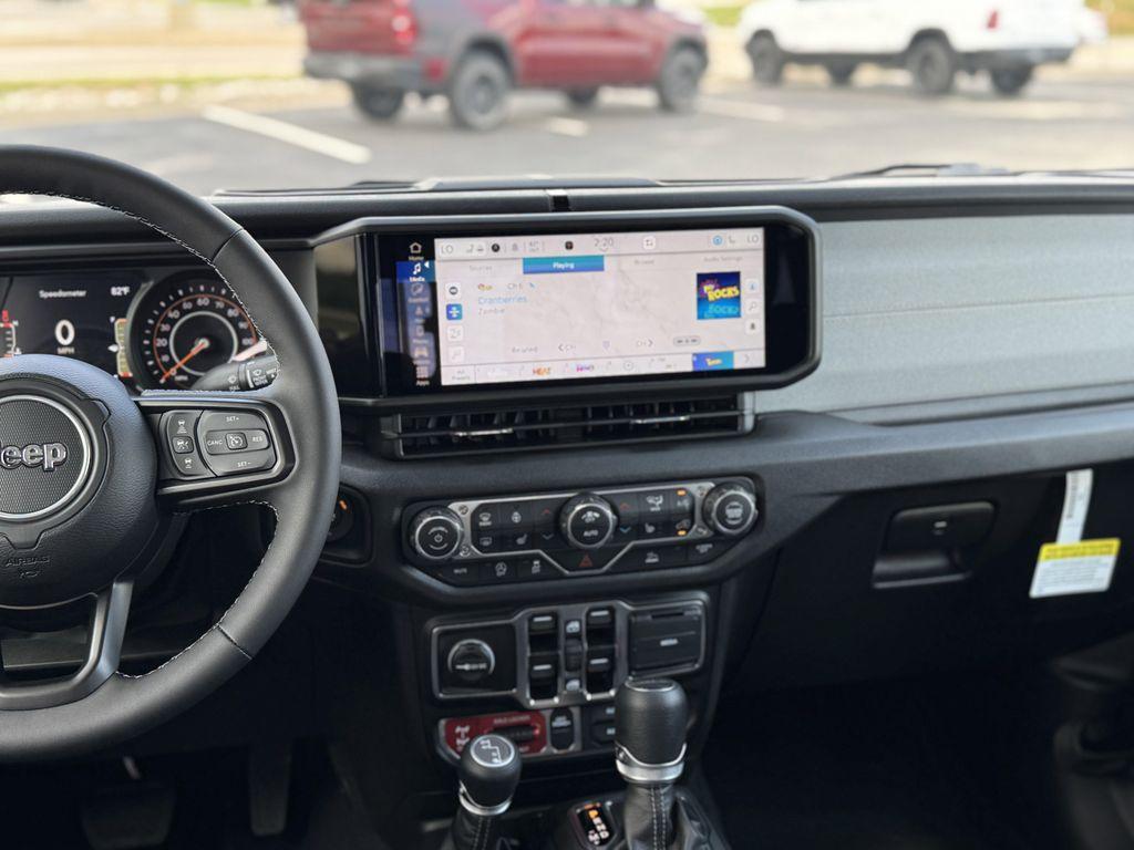 new 2025 Jeep Gladiator car, priced at $46,875