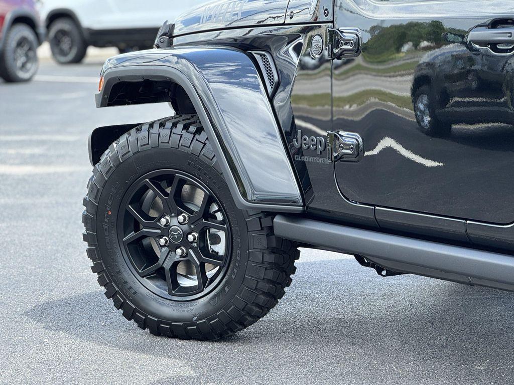 new 2025 Jeep Gladiator car, priced at $46,875