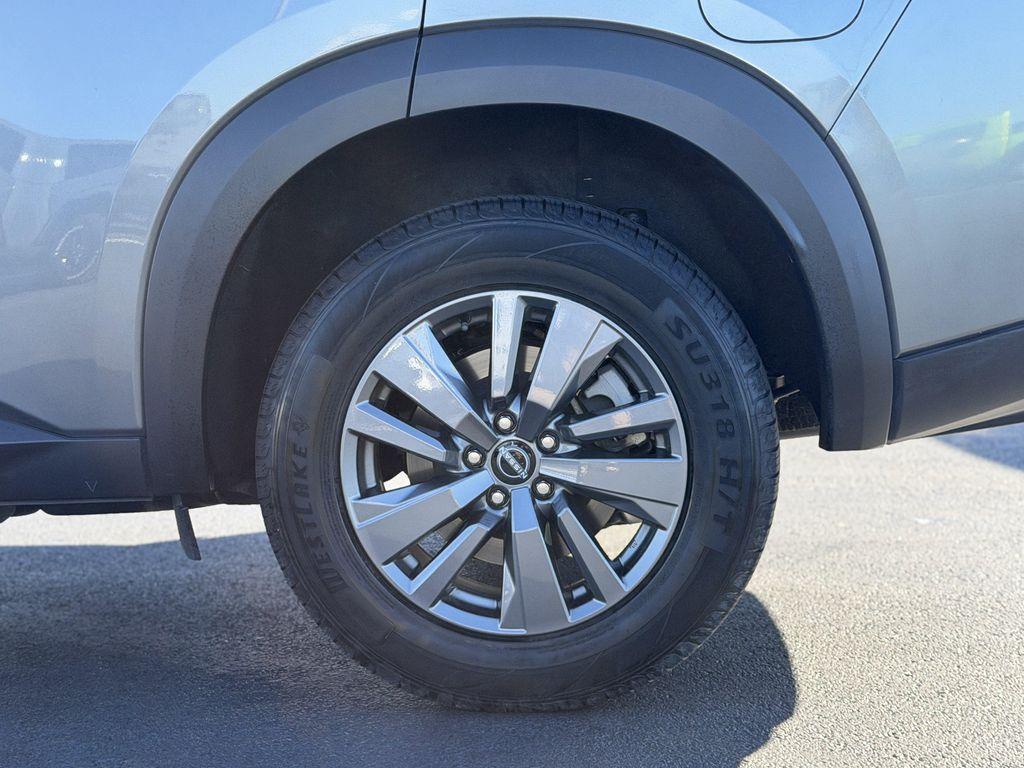 used 2025 Nissan Pathfinder car, priced at $35,882