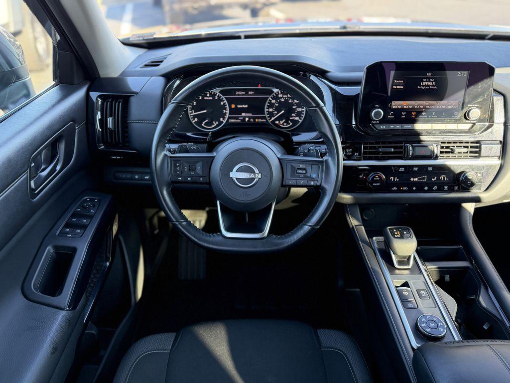 used 2025 Nissan Pathfinder car, priced at $35,882