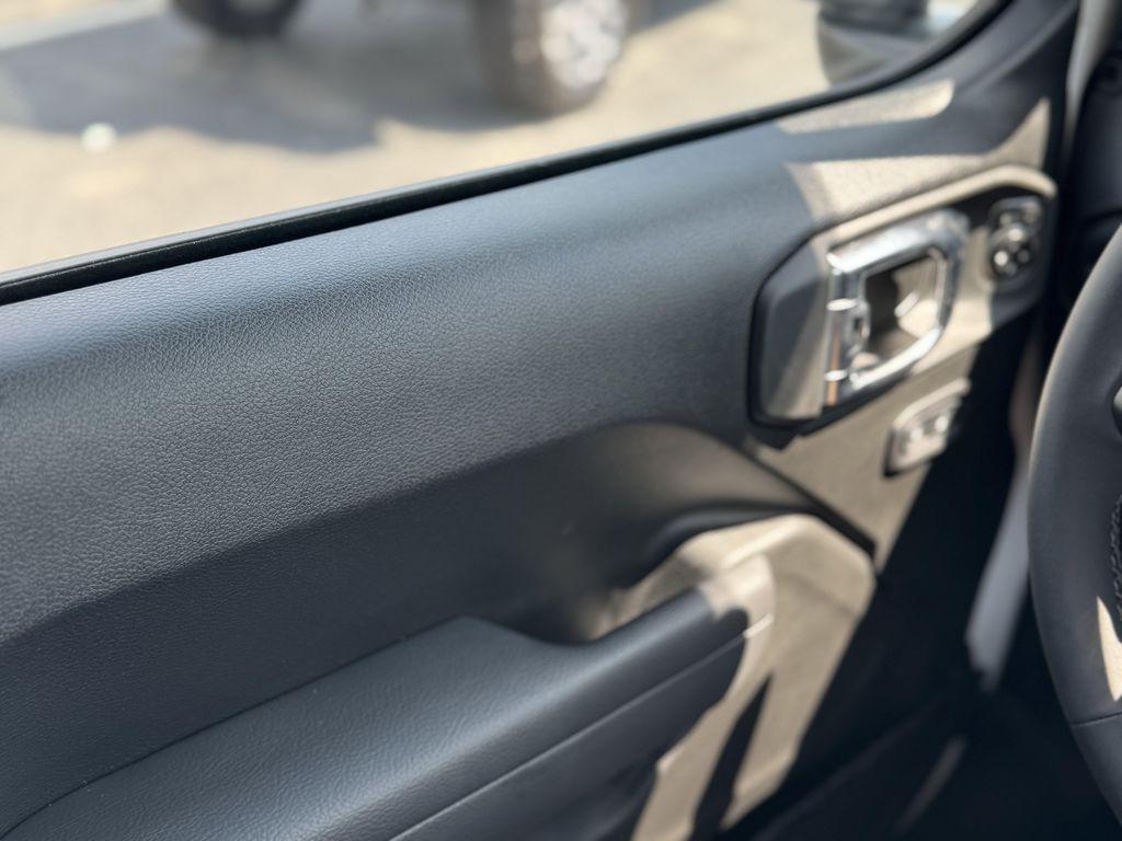 new 2025 Jeep Wrangler car, priced at $49,080