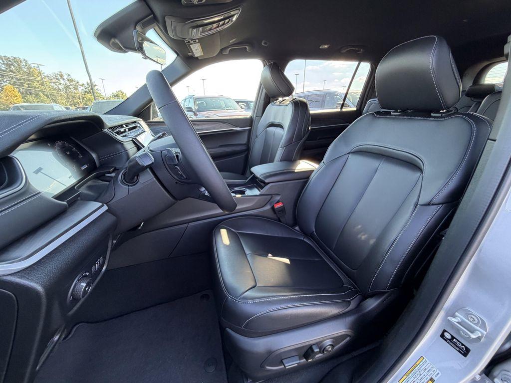 new 2025 Jeep Grand Cherokee L car, priced at $46,345