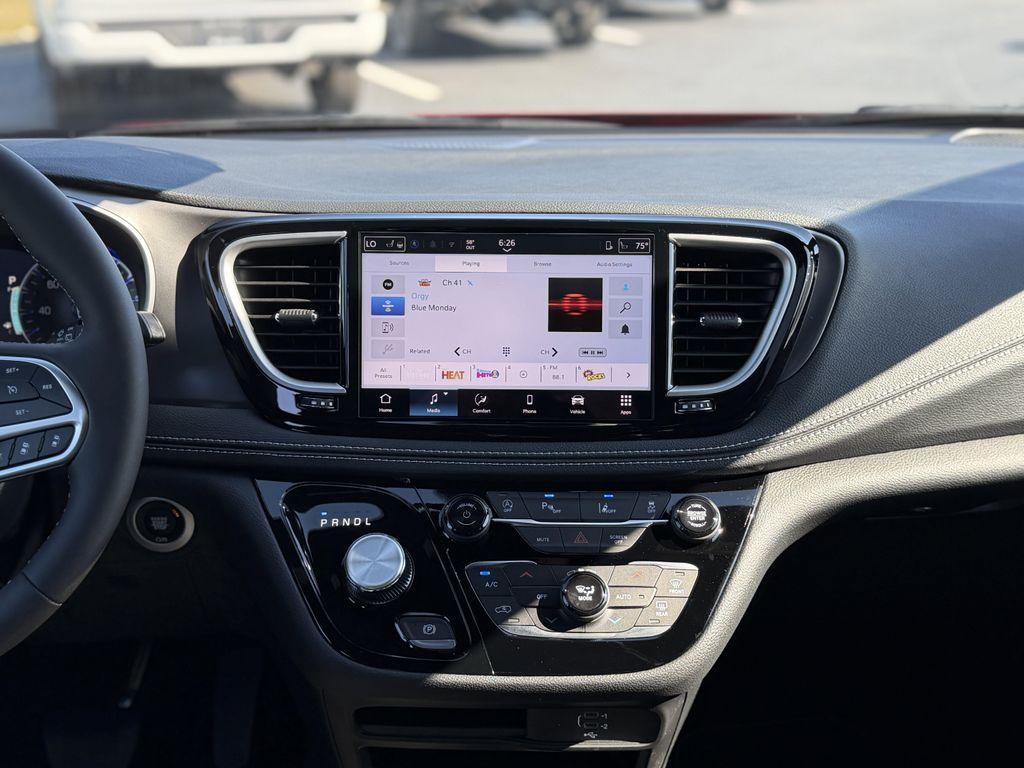 new 2026 Chrysler Pacifica car, priced at $43,915