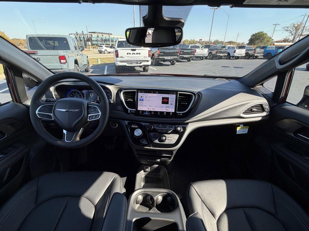 new 2026 Chrysler Pacifica car, priced at $43,915