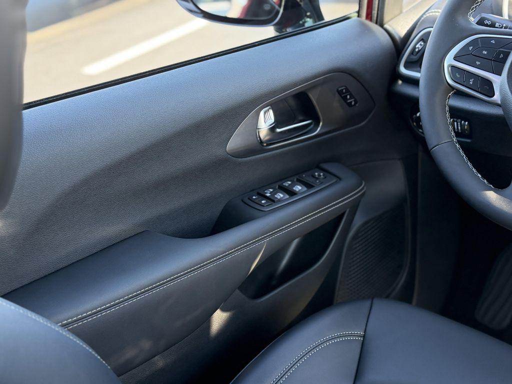 new 2026 Chrysler Pacifica car, priced at $43,915