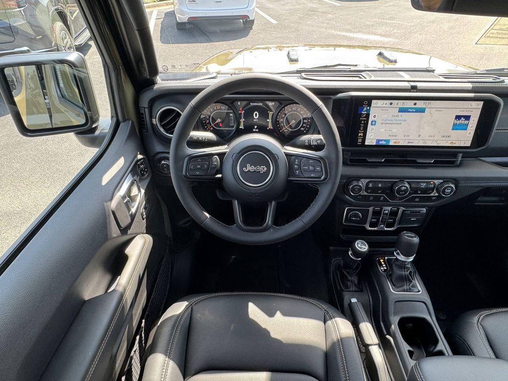 new 2025 Jeep Gladiator car, priced at $47,744