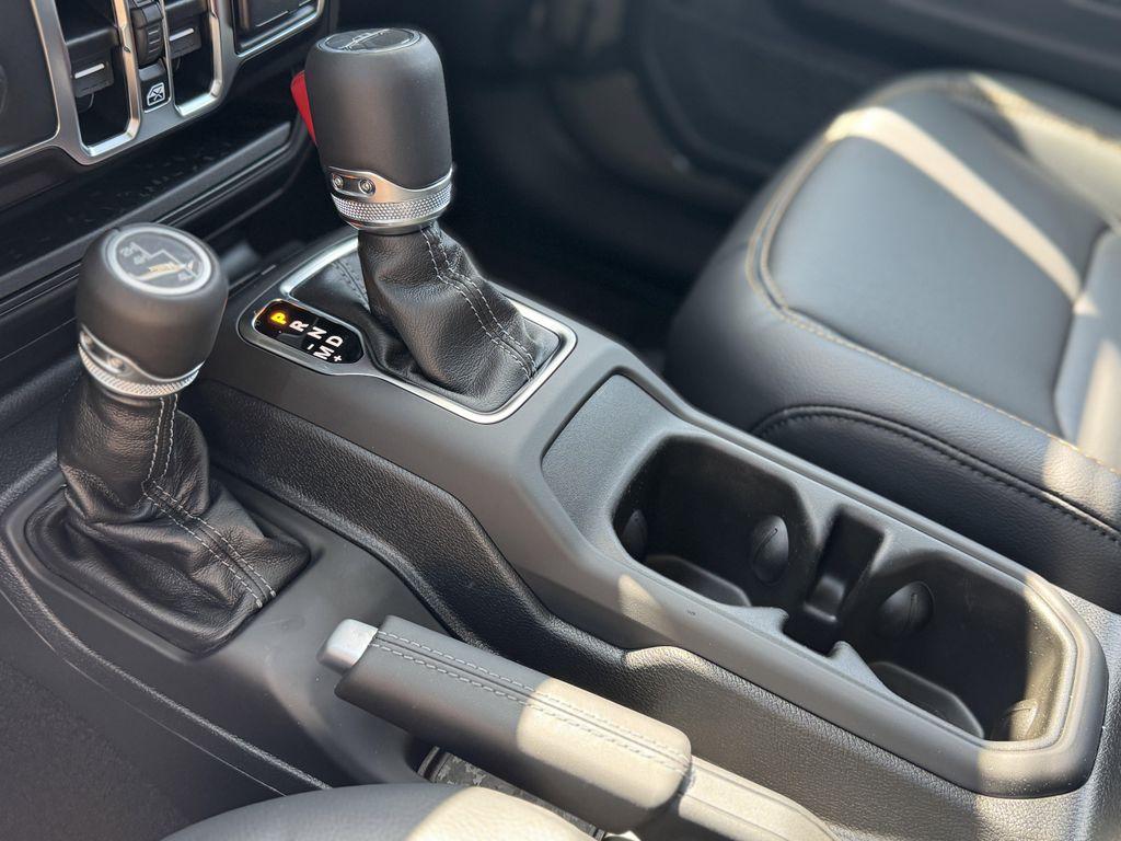 new 2025 Jeep Gladiator car, priced at $47,744
