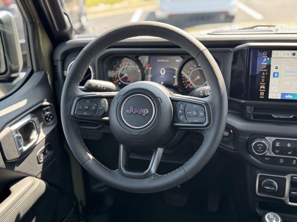 new 2025 Jeep Gladiator car, priced at $47,744