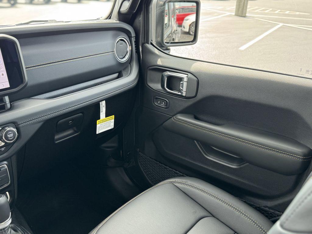 new 2025 Jeep Wrangler car, priced at $56,956