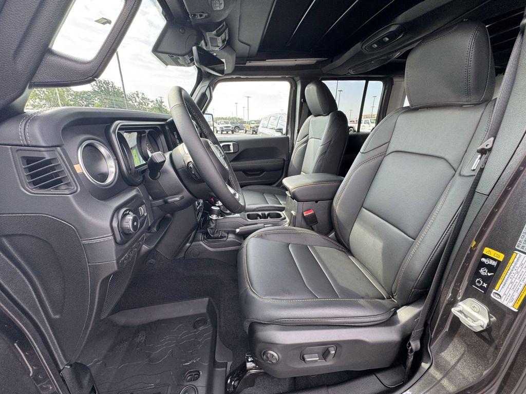 new 2025 Jeep Wrangler car, priced at $56,956