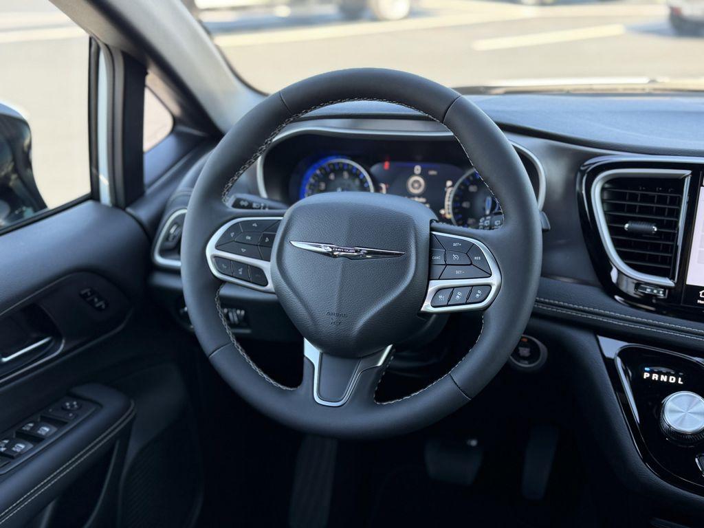new 2026 Chrysler Pacifica car, priced at $43,469