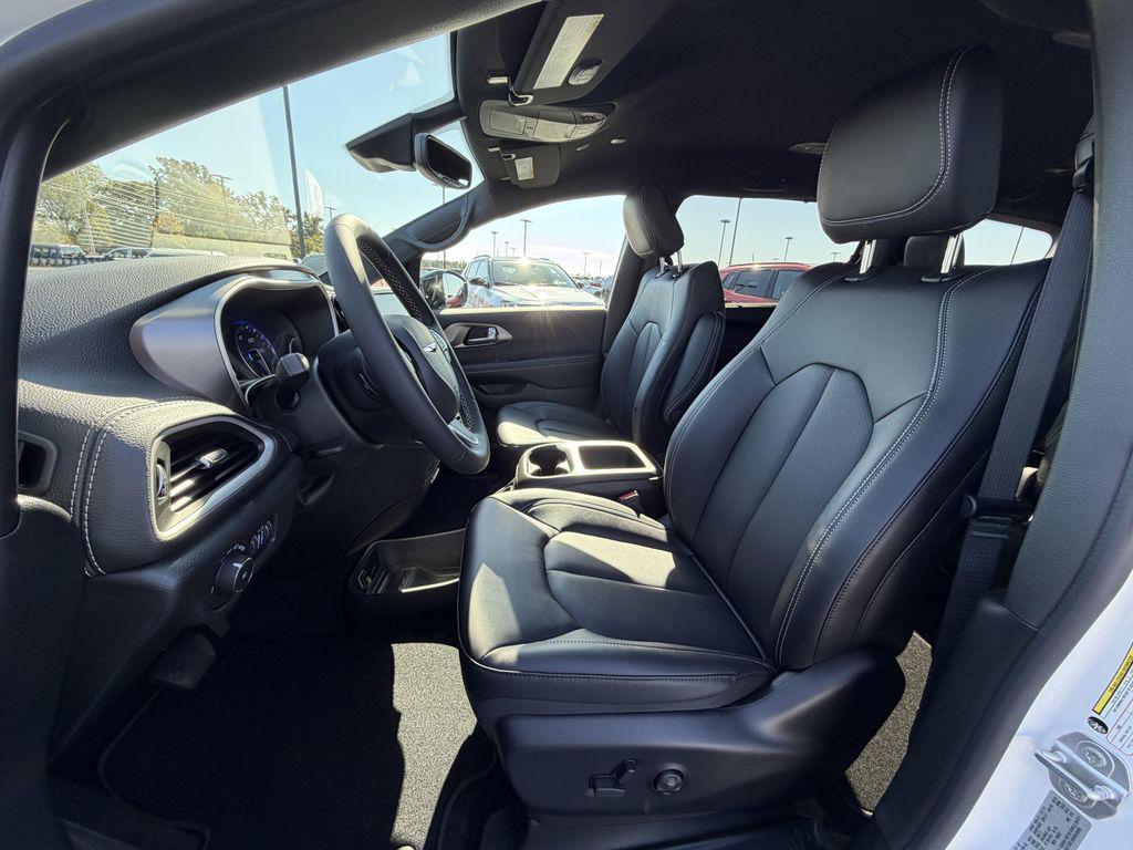 new 2026 Chrysler Pacifica car, priced at $43,469
