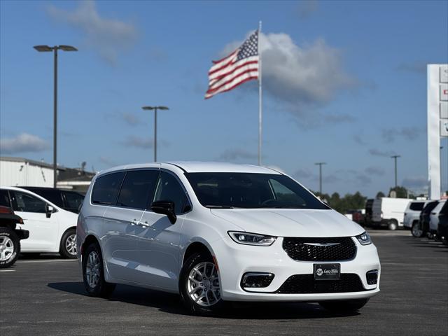 new 2025 Chrysler Pacifica car, priced at $40,592