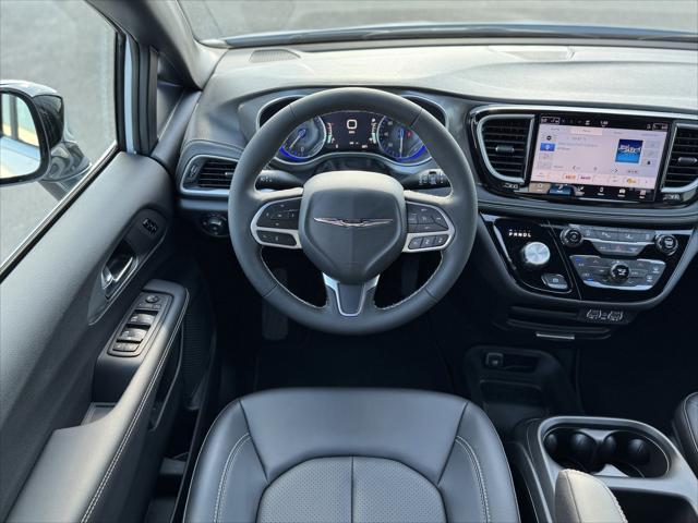 new 2025 Chrysler Pacifica car, priced at $40,592