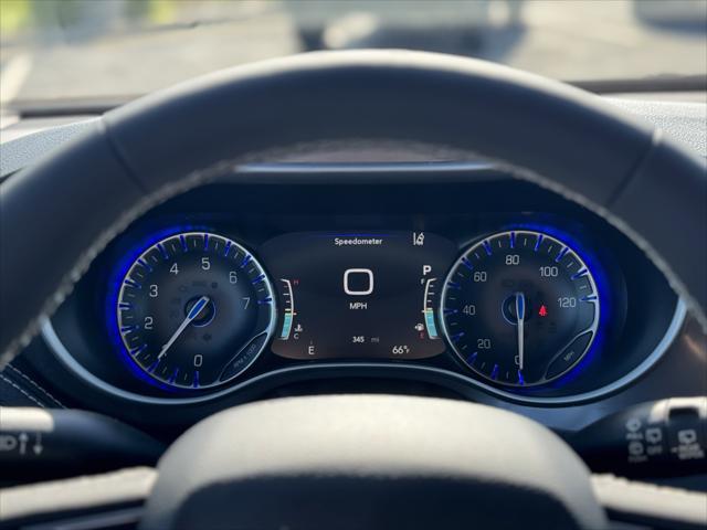 new 2025 Chrysler Pacifica car, priced at $40,592