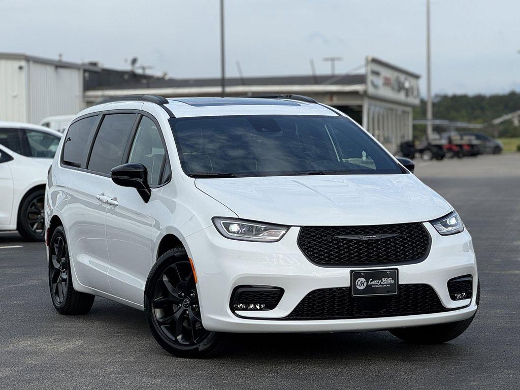 new 2026 Chrysler Pacifica car, priced at $51,550