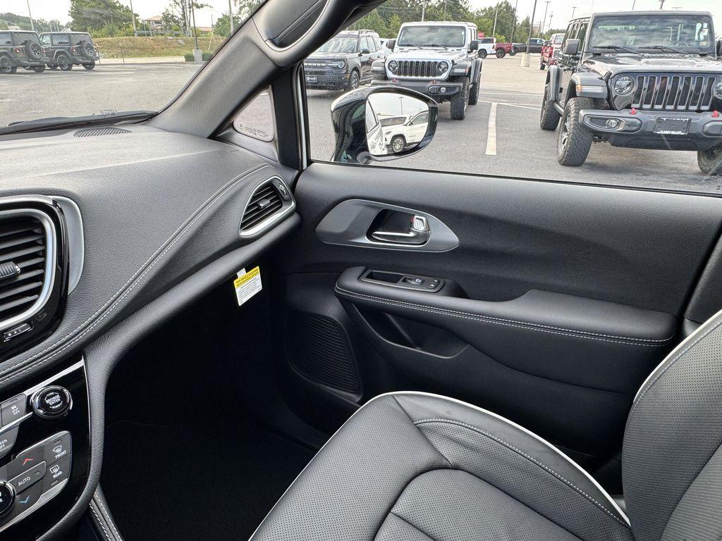 new 2026 Chrysler Pacifica car, priced at $51,550