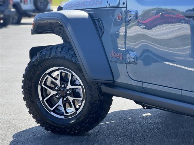 new 2025 Jeep Gladiator car, priced at $56,050