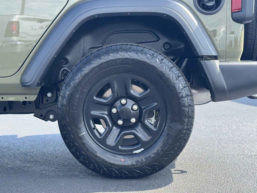 new 2025 Jeep Wrangler car, priced at $39,997